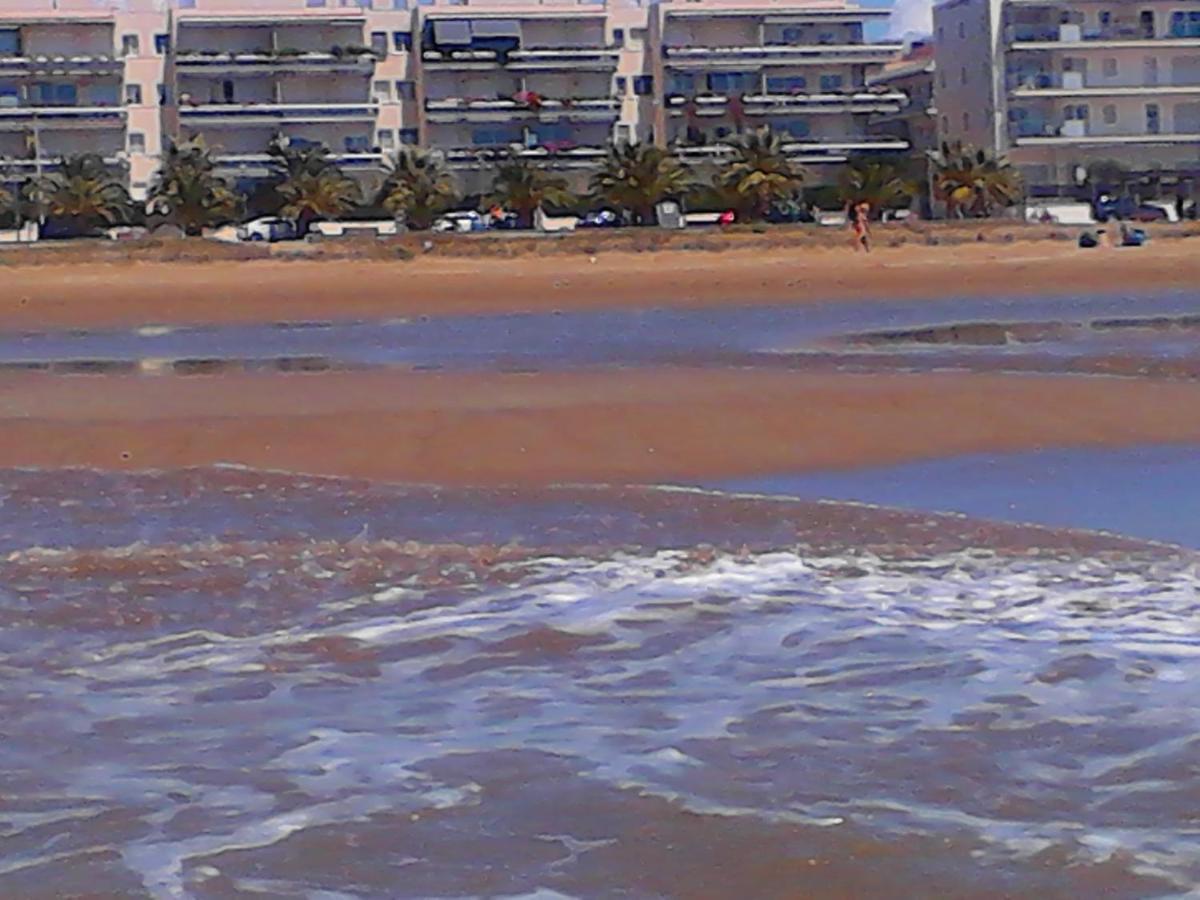 Playa Y Sol Apartment Cubelles Ngoại thất bức ảnh
